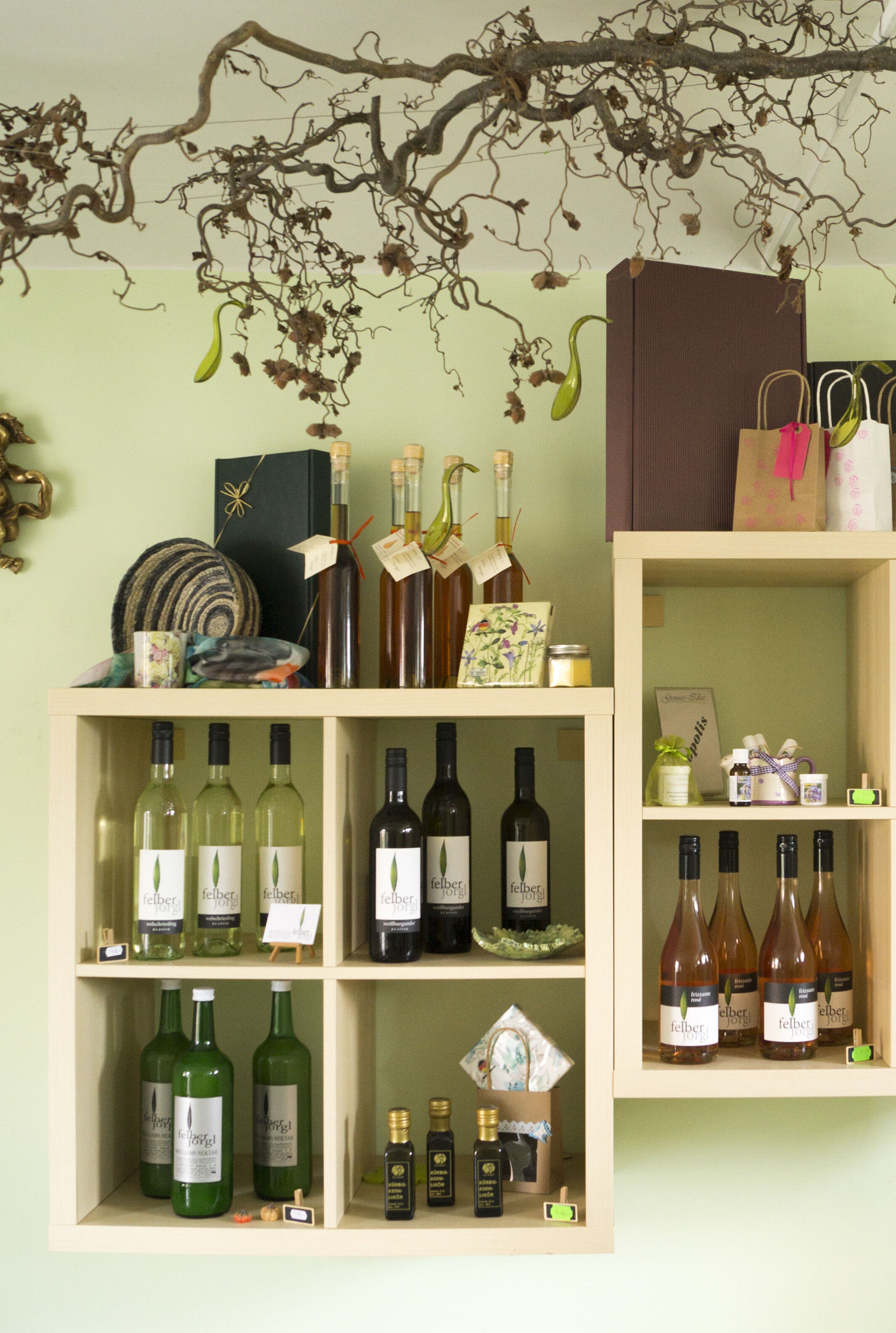 Weine, Frizzante und Edelbrände